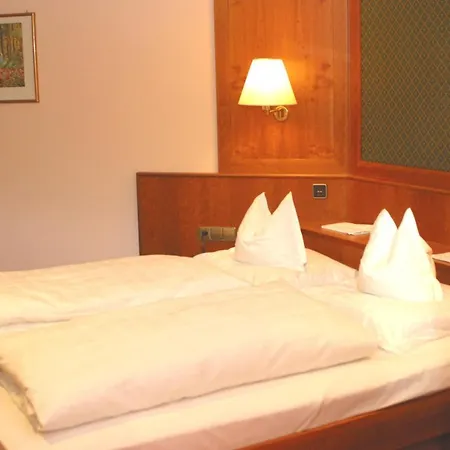 Ochsen 4* Höfen an der Enz